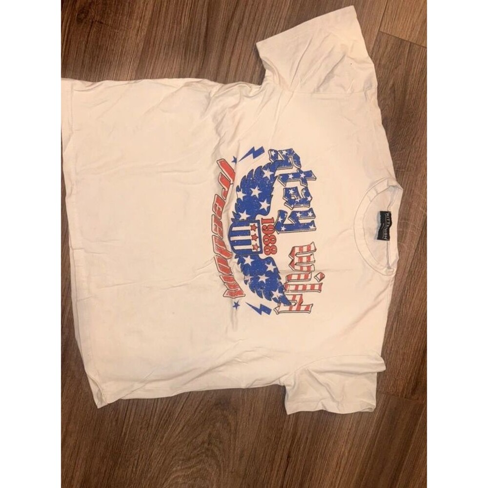Women’s t shirt